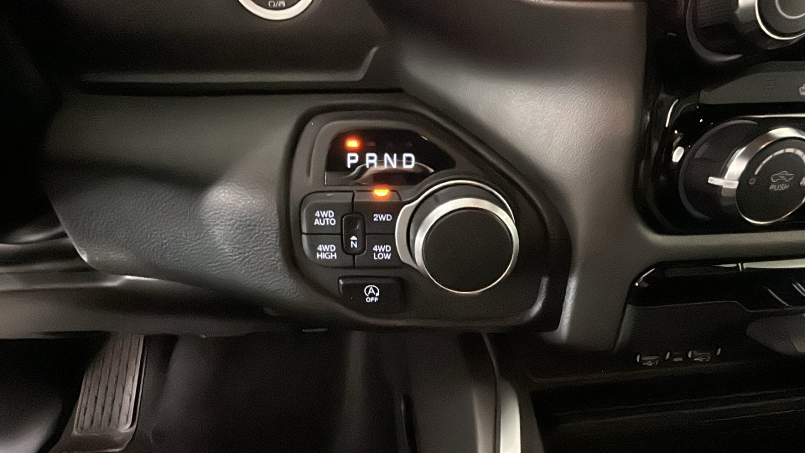 Used 2025 RAM 1500 Big Horn AWD/4WD image 26