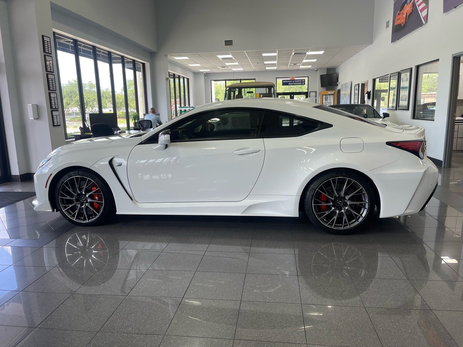 Used 2021 Lexus RC F w/ Premium Package RWD image 2