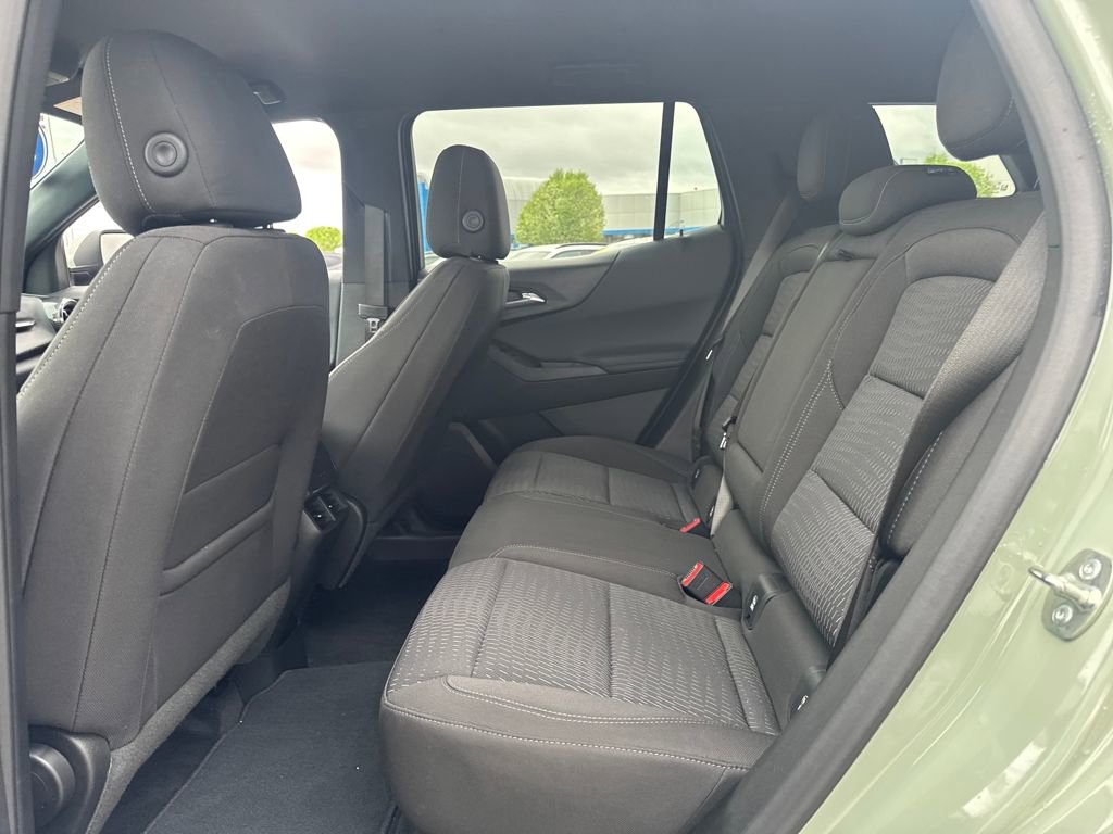 Used 2025 Chevrolet Equinox LT image 14