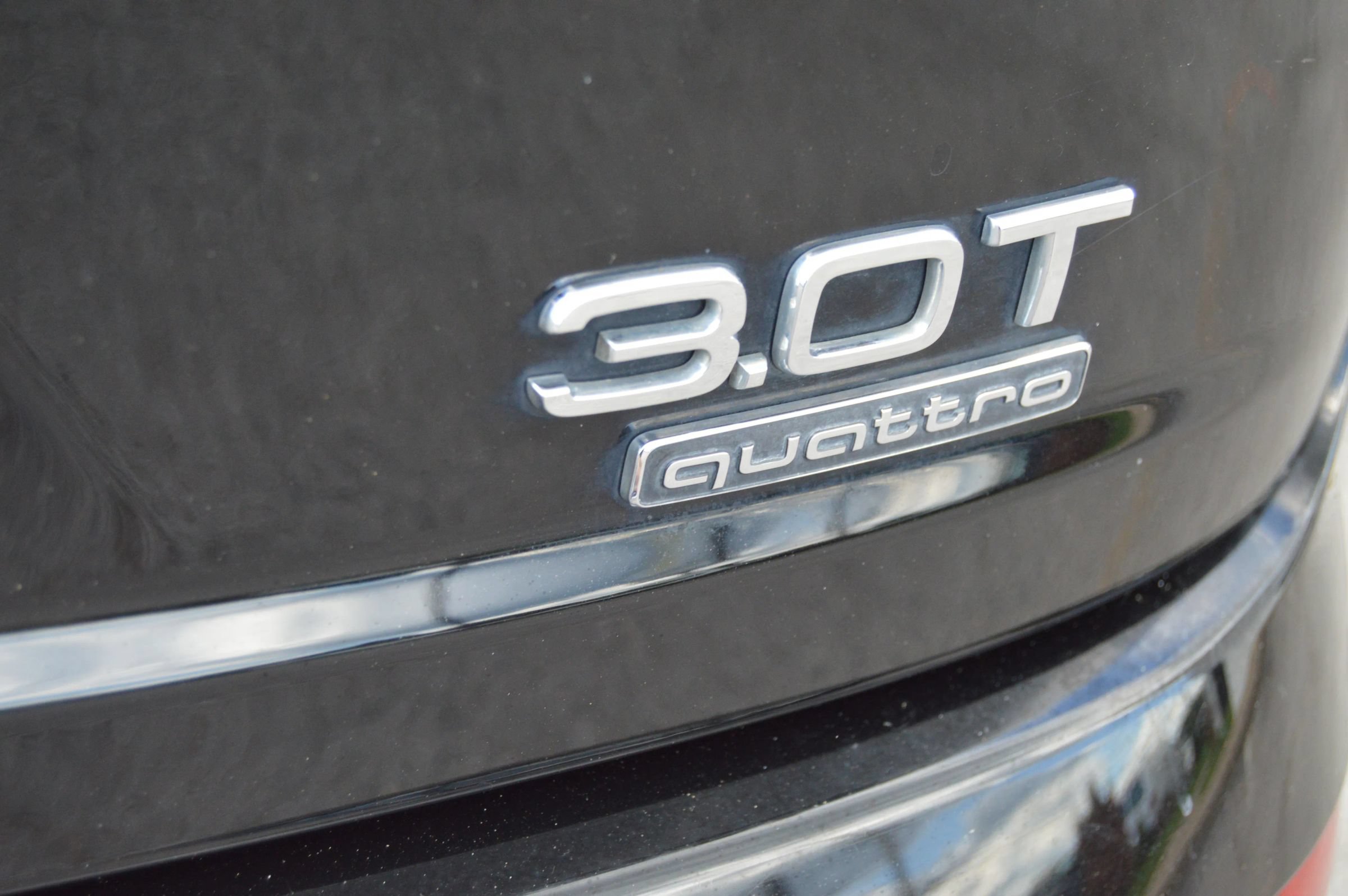 Used 2017 Audi Q7 3.0T Premium AWD/4WD image 7