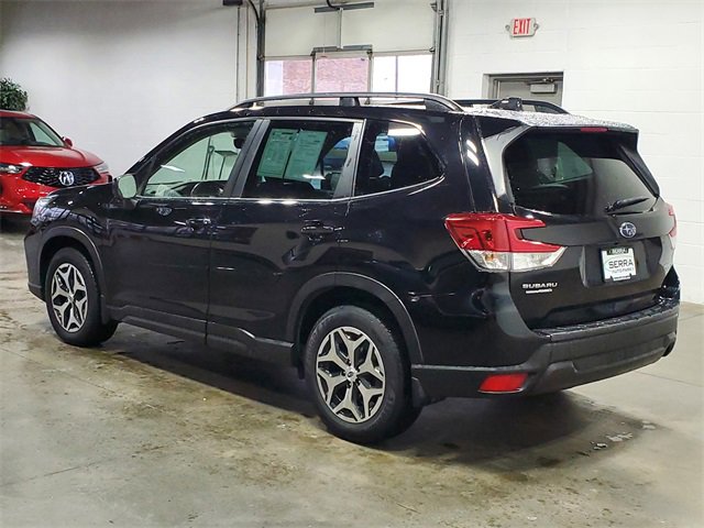 Used 2021 Subaru Forester Premium image 6