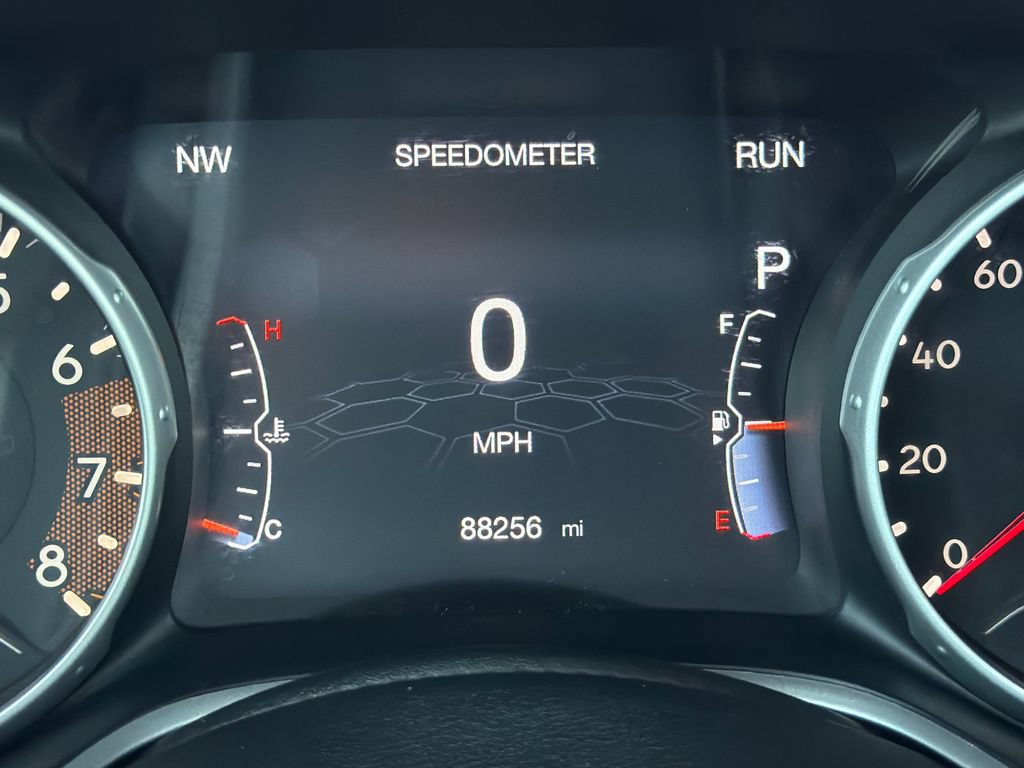 Used 2019 Jeep Compass Limited FWD image 29