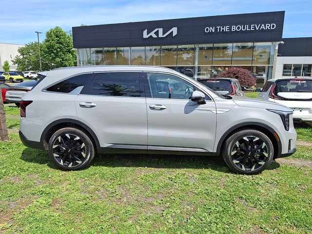 Certified 2026 Kia Sorento EX w/ EX Premium Package FWD image 7