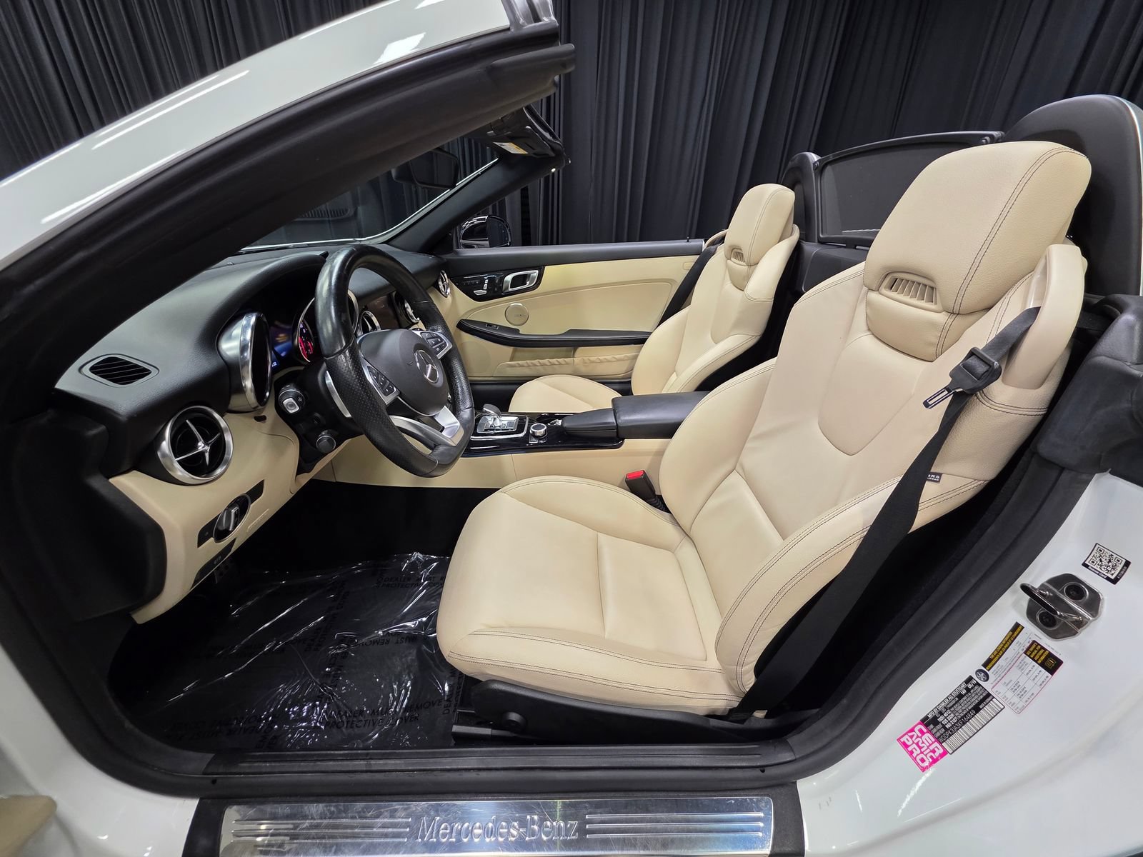 Used 2019 Mercedes-Benz SLC 300 image 20