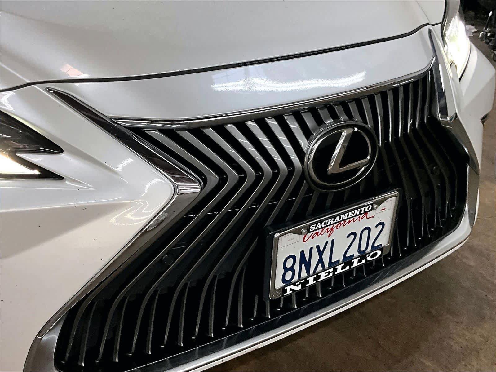 Used 2020 Lexus ES 350 w/ Premium Package FWD image 31