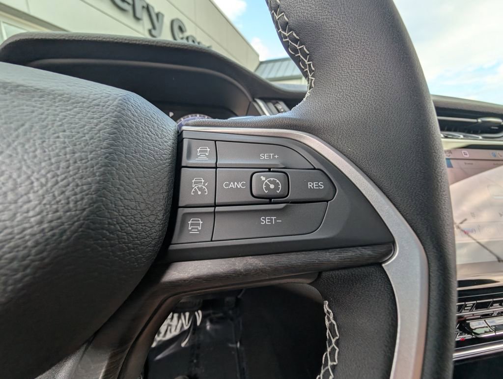 New 2025 Jeep Grand Cherokee Limited image 19