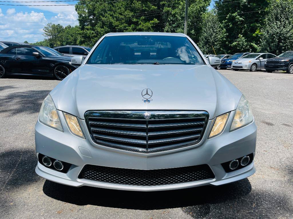 Used 2010 Mercedes-Benz E 350 Sedan image 4