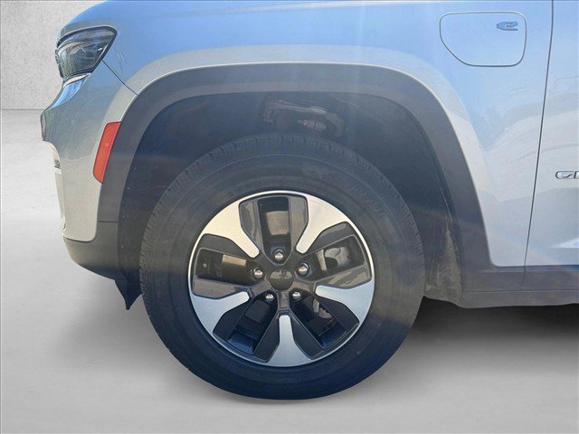 Used 2024 Jeep Grand Cherokee Limited 4xe AWD/4WD image 28