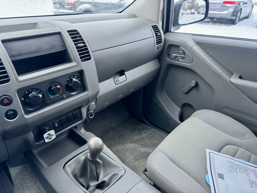 Used 2016 Nissan Frontier S image 24