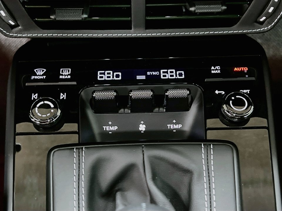 Certified 2025 Porsche 911 GT3 RWD image 17