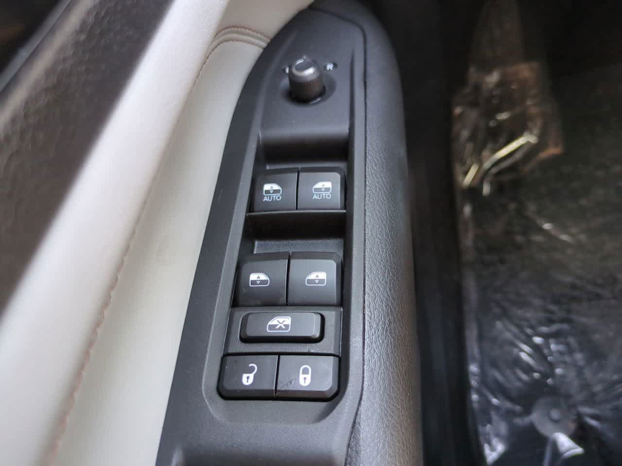 Used 2026 Jeep Compass Limited AWD/4WD image 21