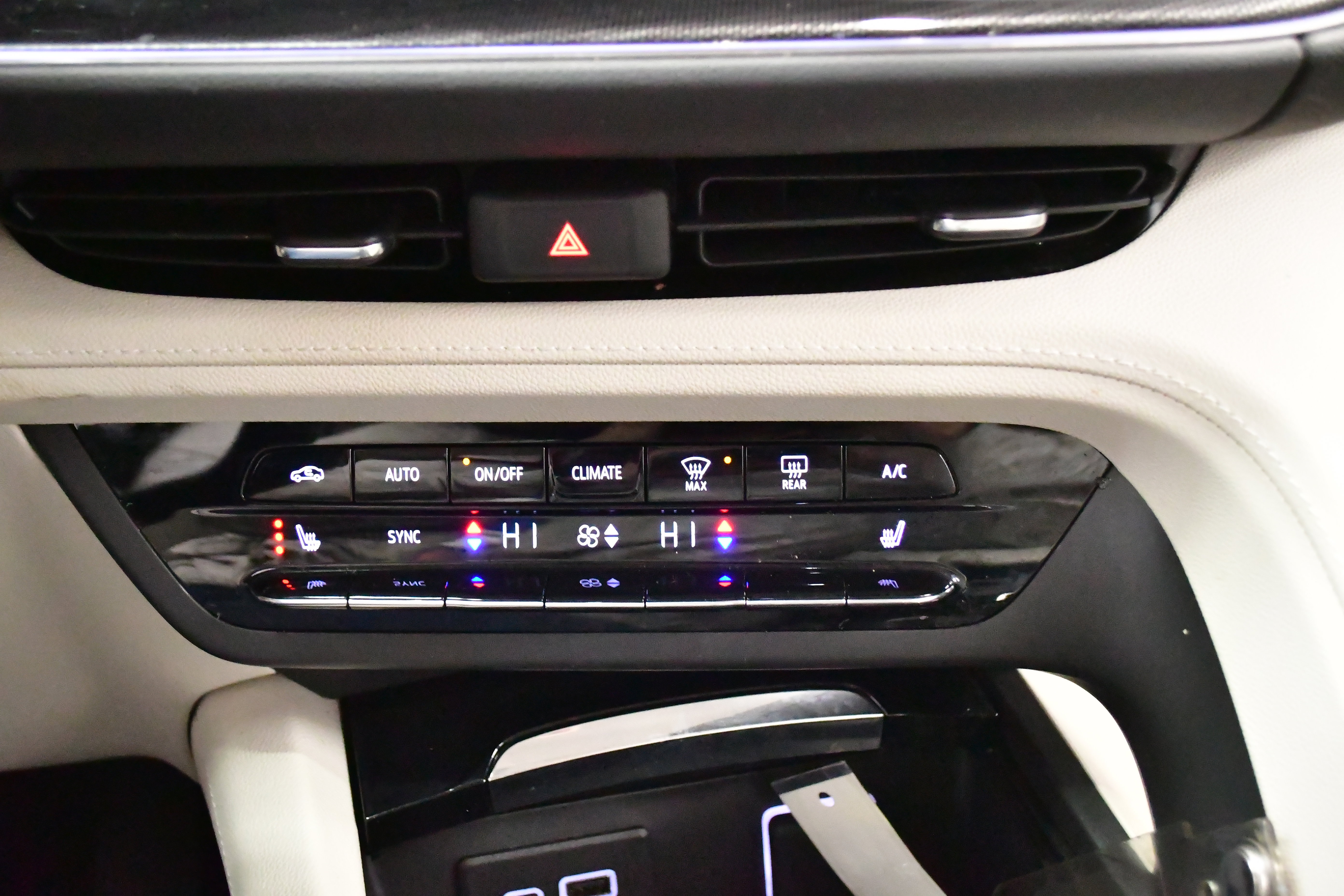 Used 2022 Buick Envision Preferred image 49