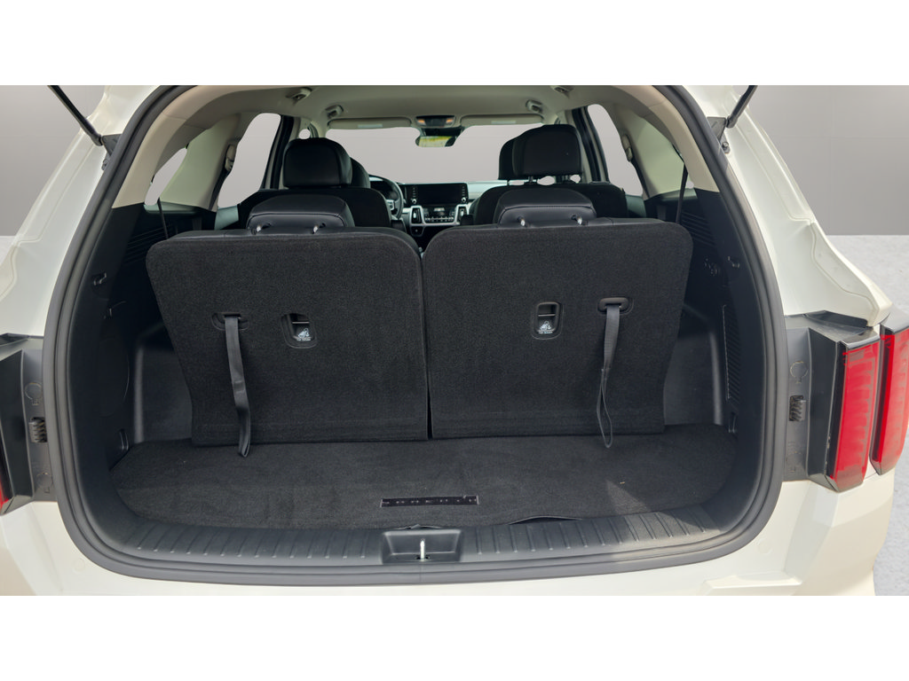 Used 2022 Kia Sorento S FWD image 9