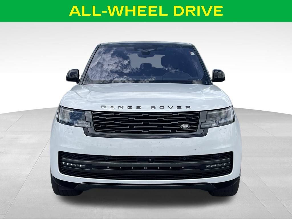 Used 2023 Land Rover Range Rover SE AWD/4WD image 3