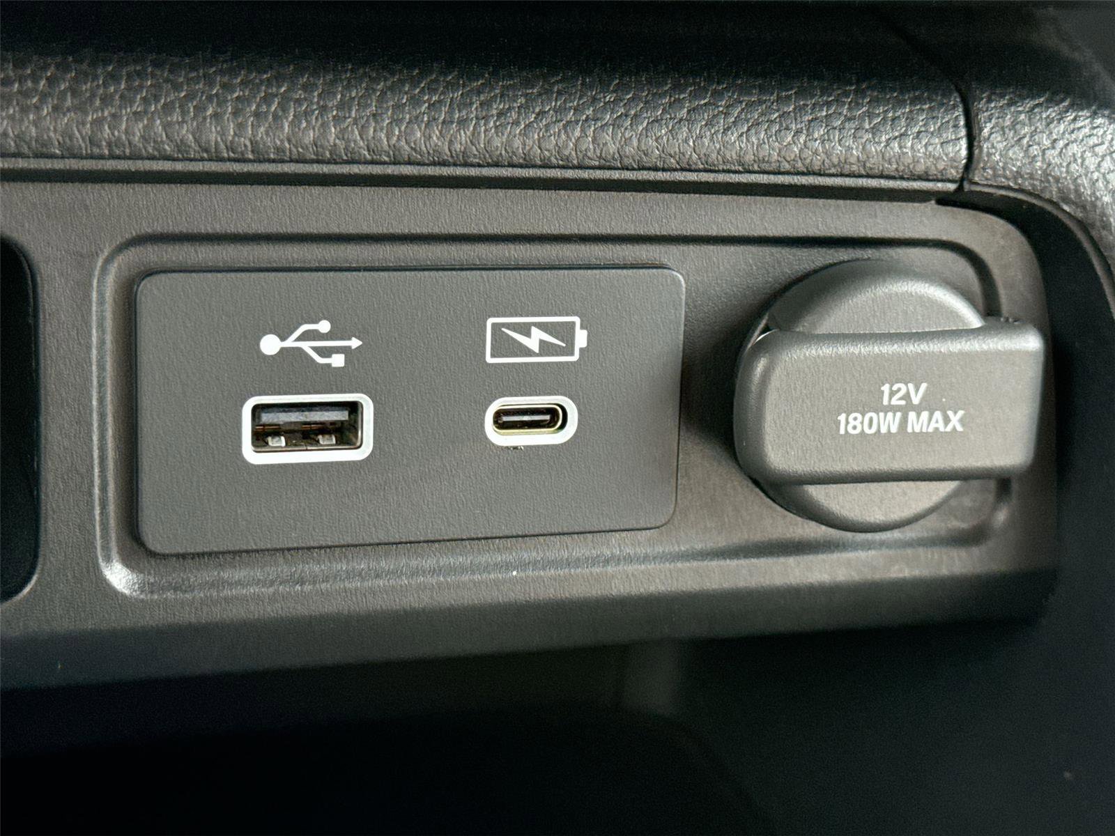 Used 2024 Honda Pilot Elite image 38