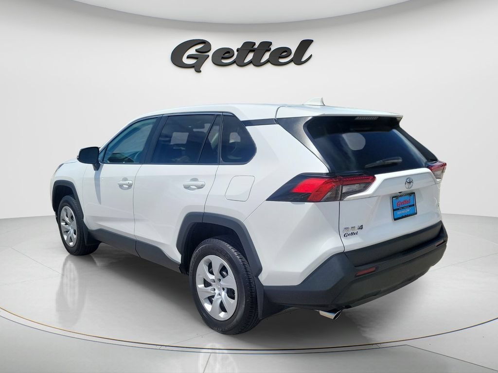 Certified 2025 Toyota RAV4 LE FWD image 7