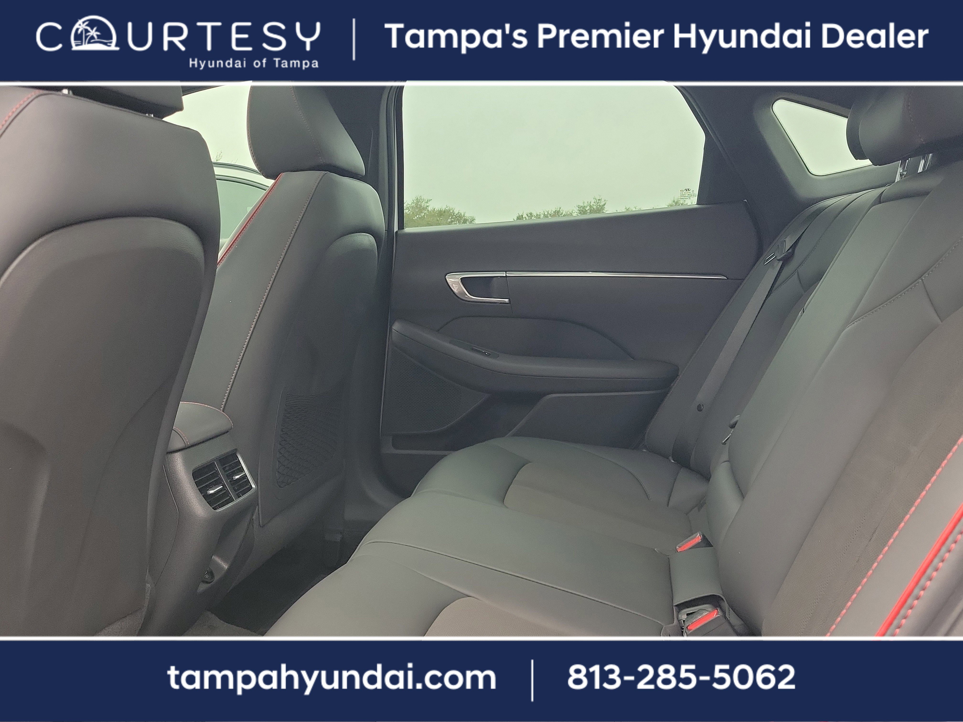 Used 2023 Hyundai Sonata SEL Plus w/ Preferred Accessory Package image 9