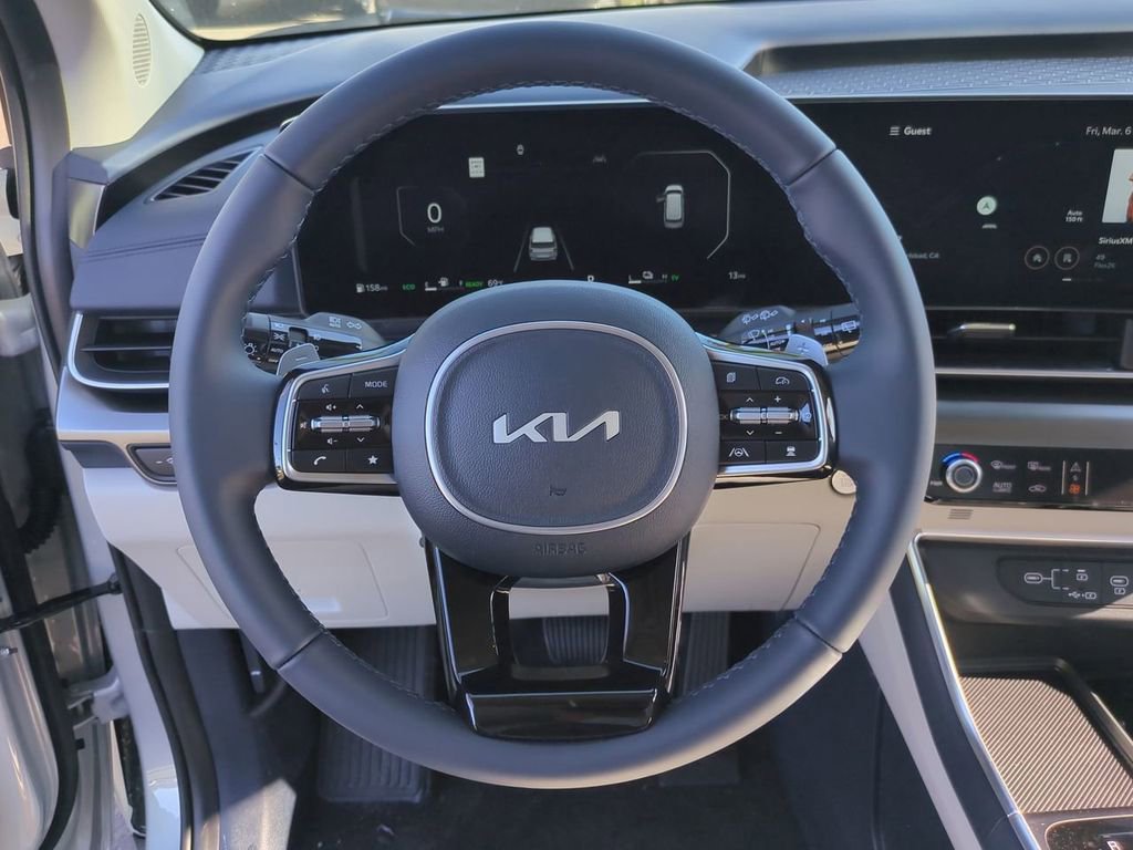 New 2026 Kia Carnival SX w/ SX Dark Edition Package FWD image 11