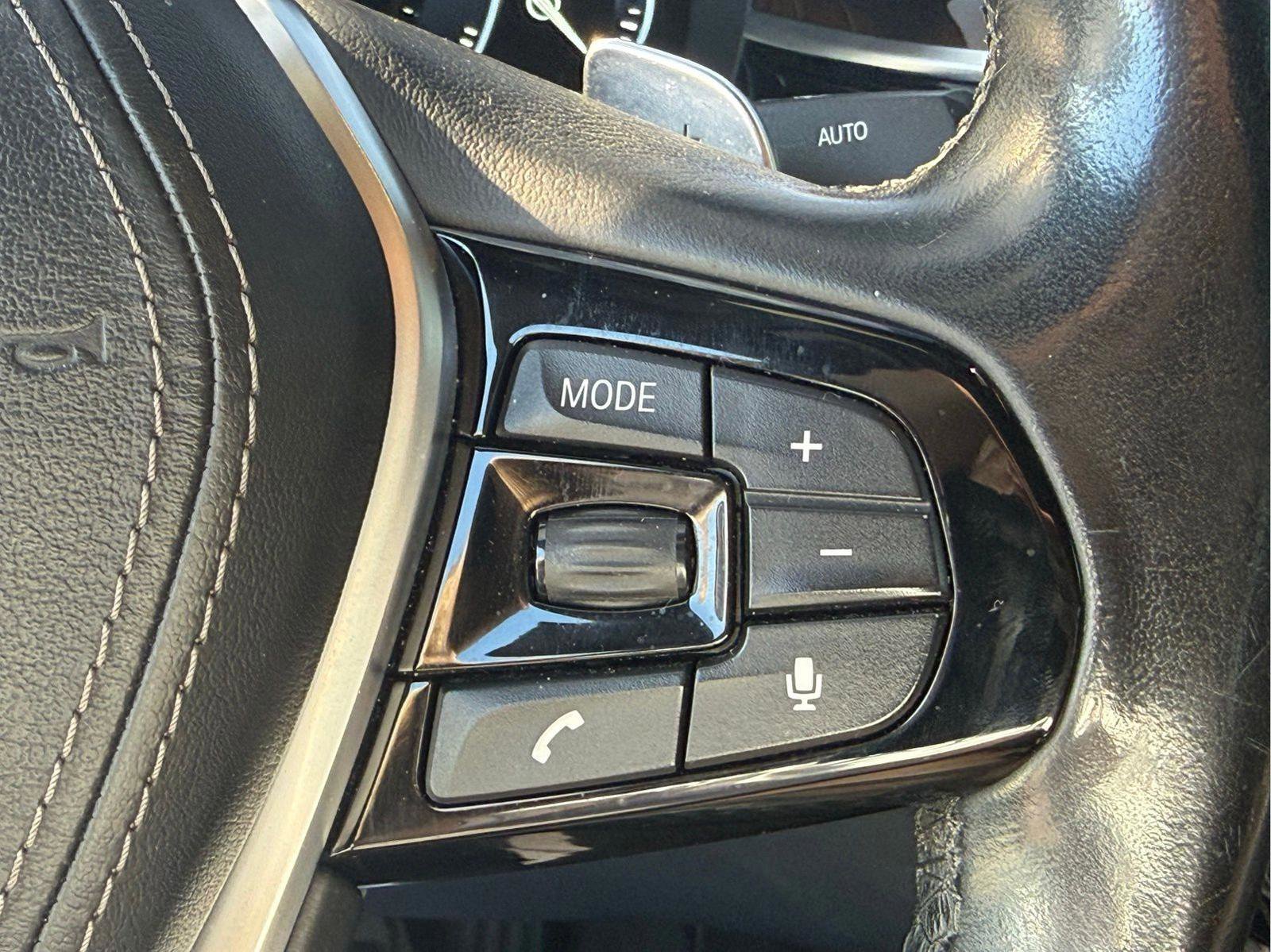 Used 2018 BMW 530i xDrive image 16