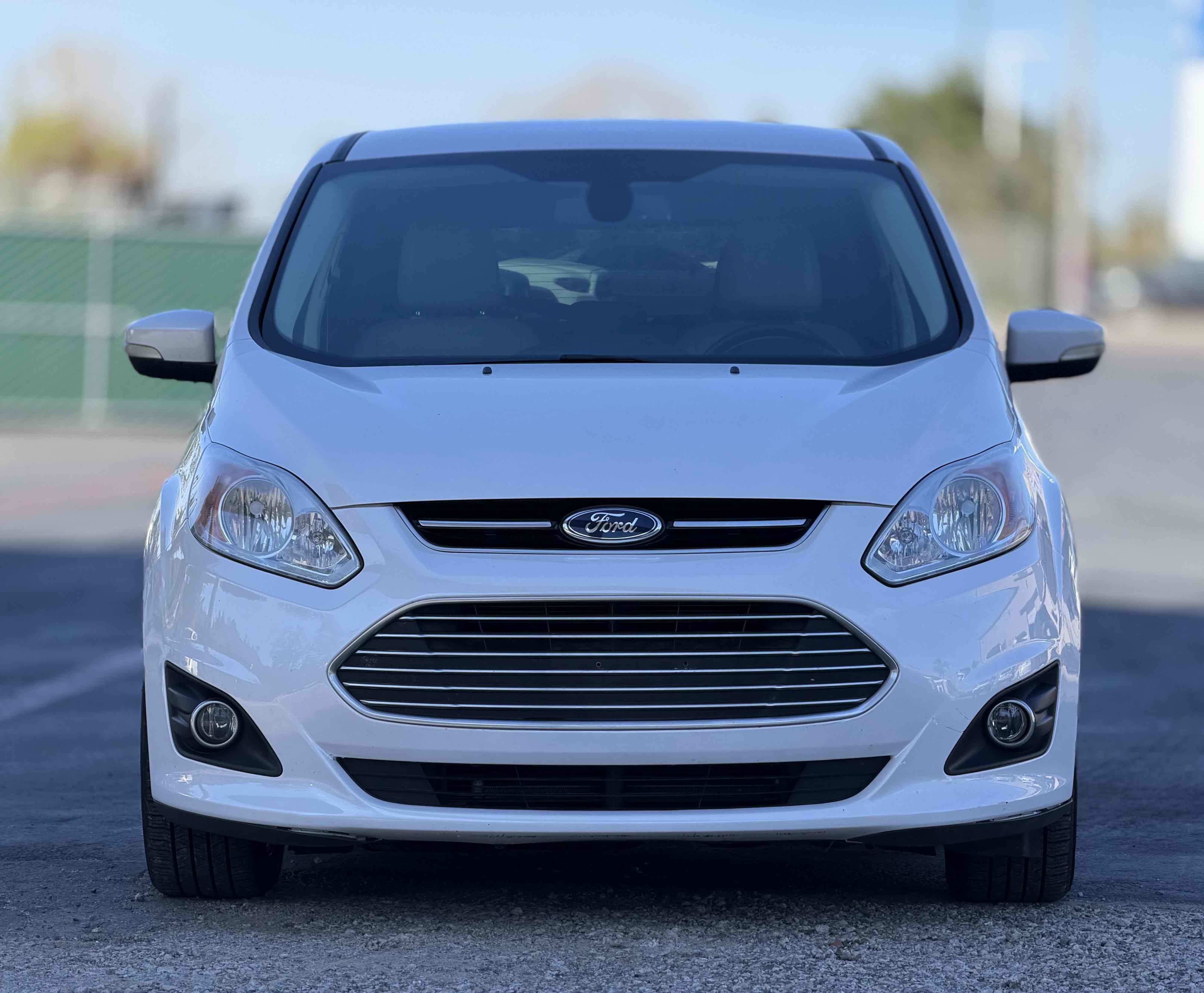 Used 2016 Ford C-MAX Energi SEL w/ Equipment Group 302A FWD image 2
