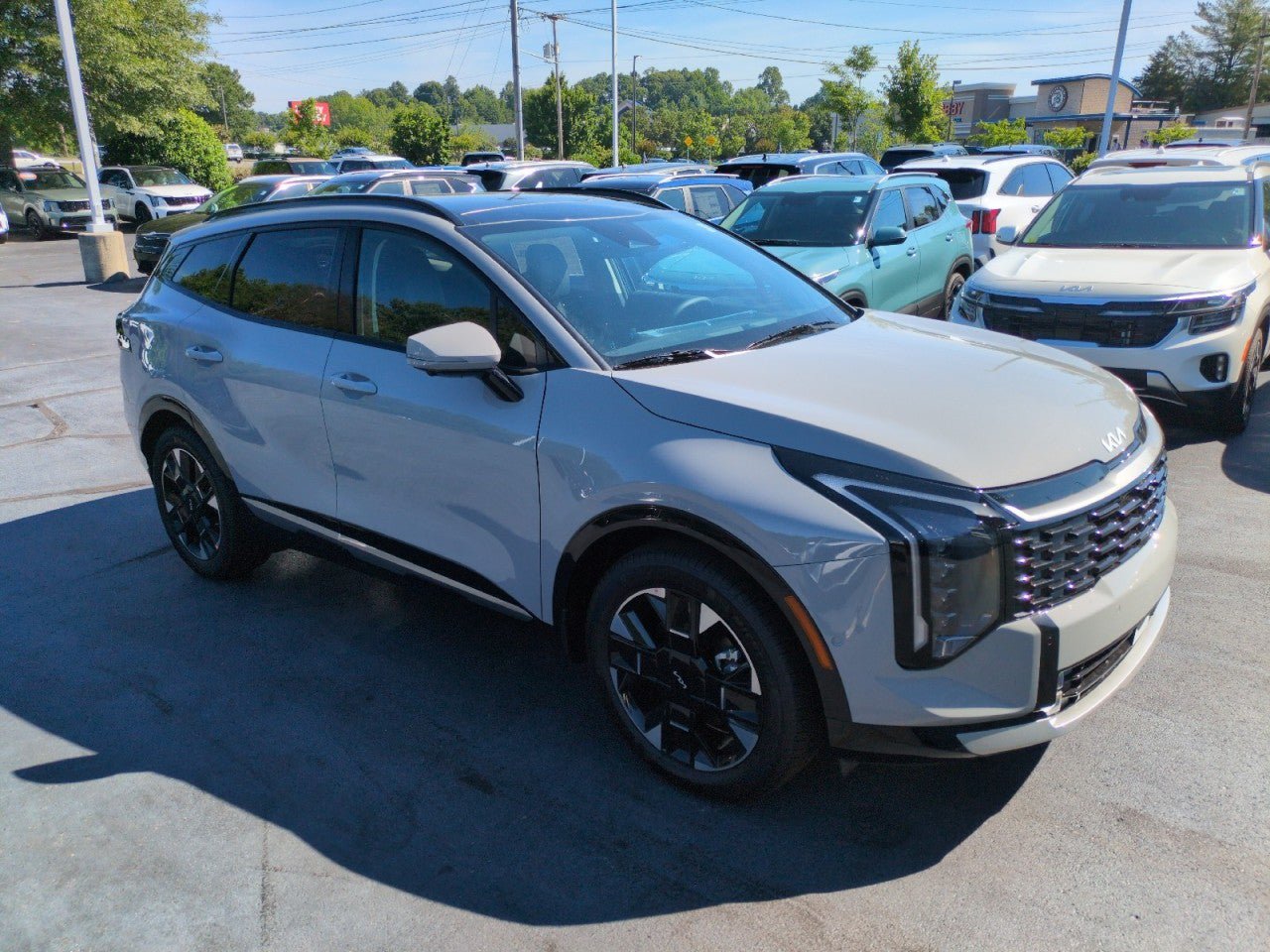 New 2026 Kia Sportage SX FWD image 1