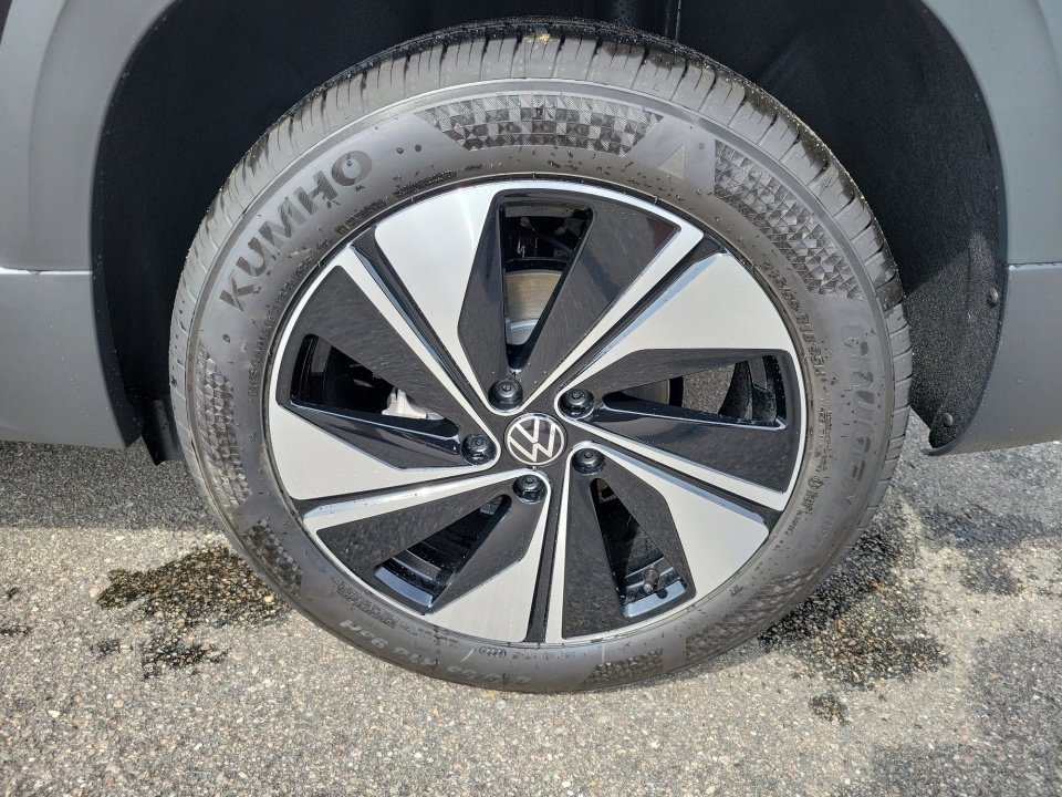 New 2026 Volkswagen Taos SE AWD/4WD image 27