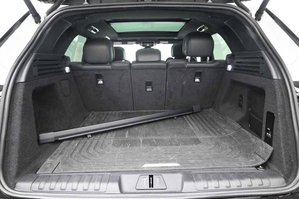 Used 2024 Land Rover Range Rover Sport SE AWD/4WD image 29