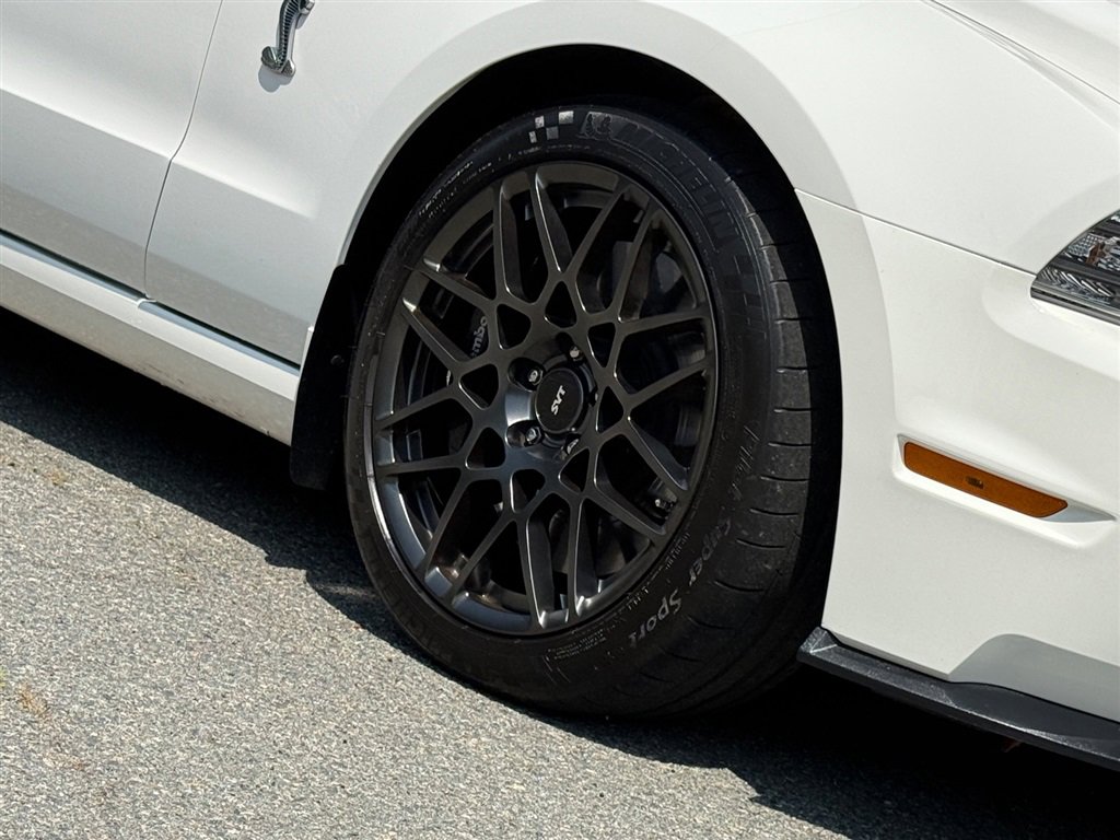 Used 2013 Ford Mustang Shelby GT500 image 25