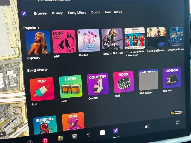 Used 2023 Tesla Model X image 26