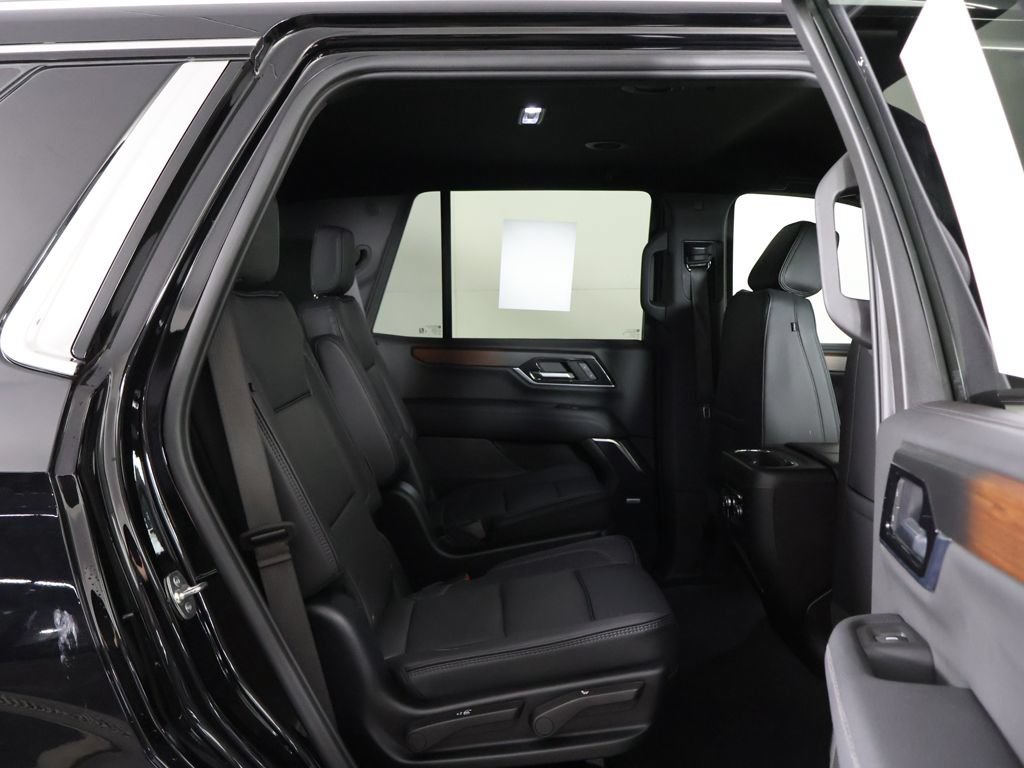 Used 2025 GMC Yukon Denali AWD/4WD image 38
