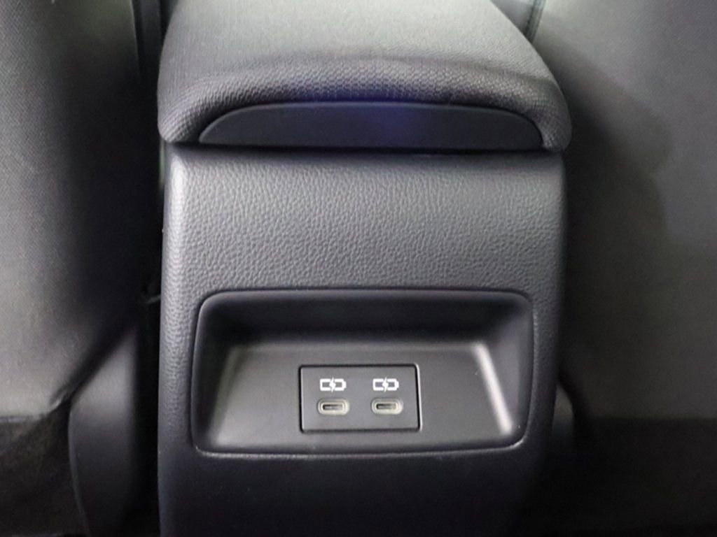 Used 2023 Toyota Corolla LE image 40