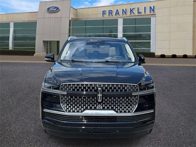 New 2025 Lincoln Navigator Reserve image 2