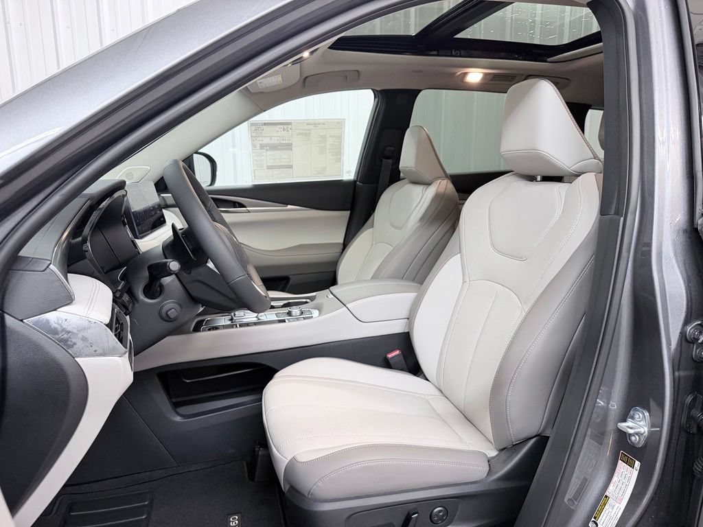 New 2027 INFINITI QX60 Luxe FWD image 13
