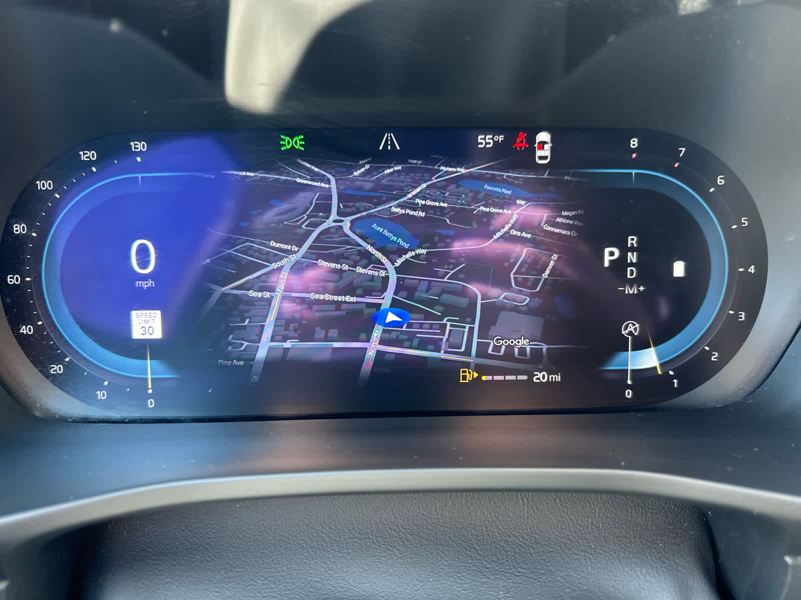 Used 2023 Volvo XC40 B5 Plus w/ Driver Assist Package image 12