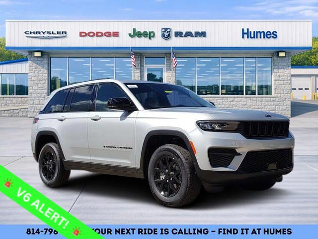 New 2025 Jeep Grand Cherokee Altitude AWD/4WD image 1