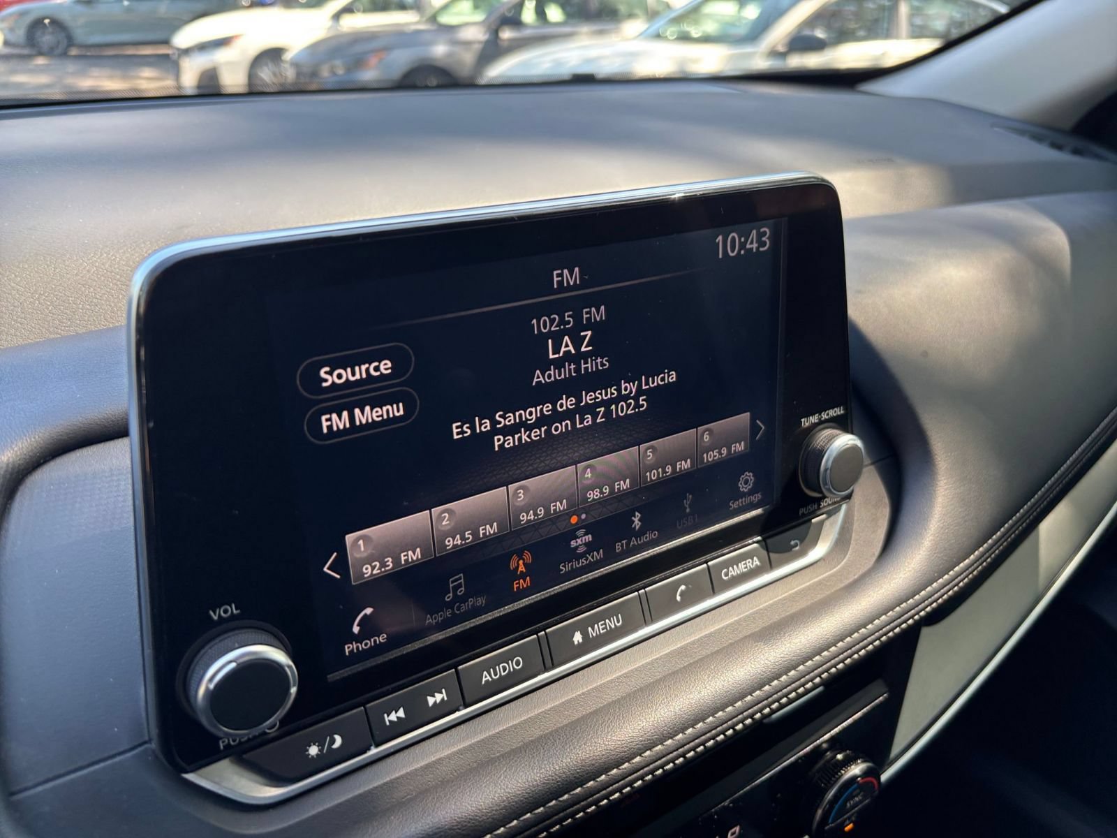 Used 2025 Nissan Rogue SV AWD/4WD image 19