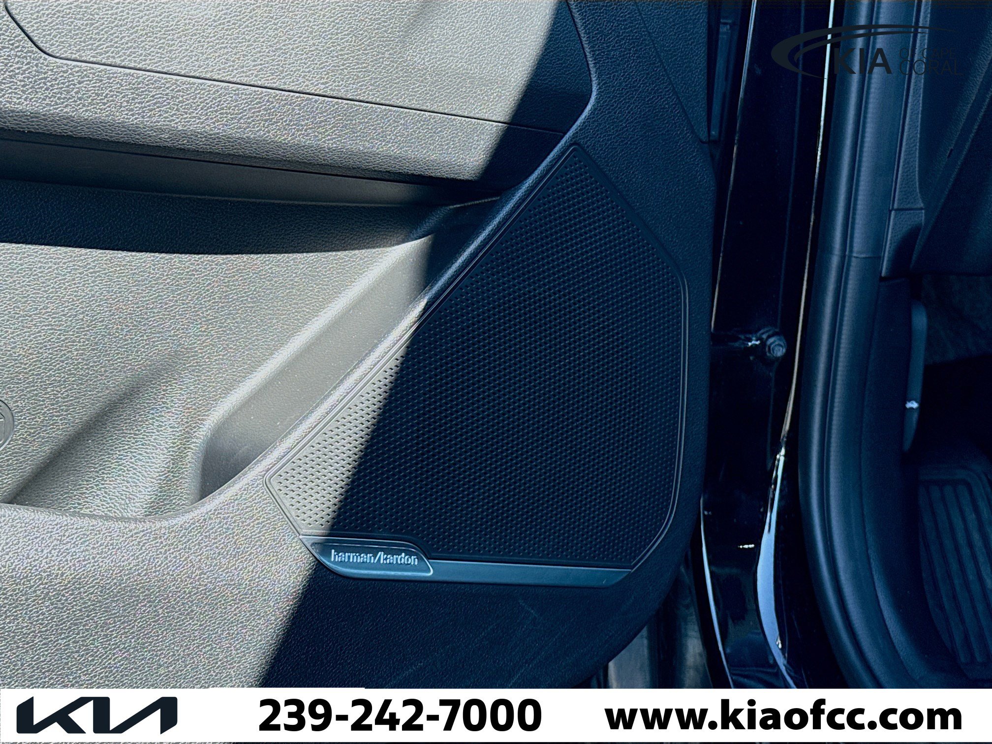 Certified 2025 Kia Sportage SX image 23