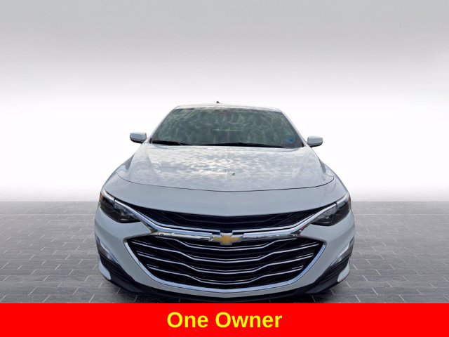 Used 2023 Chevrolet Malibu LS w/ Driver Confidence Package FWD image 2