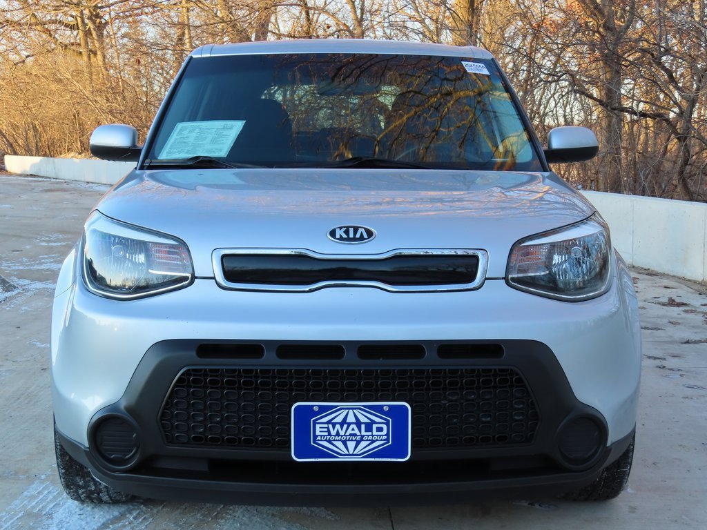 Used 2015 Kia Soul + image 9