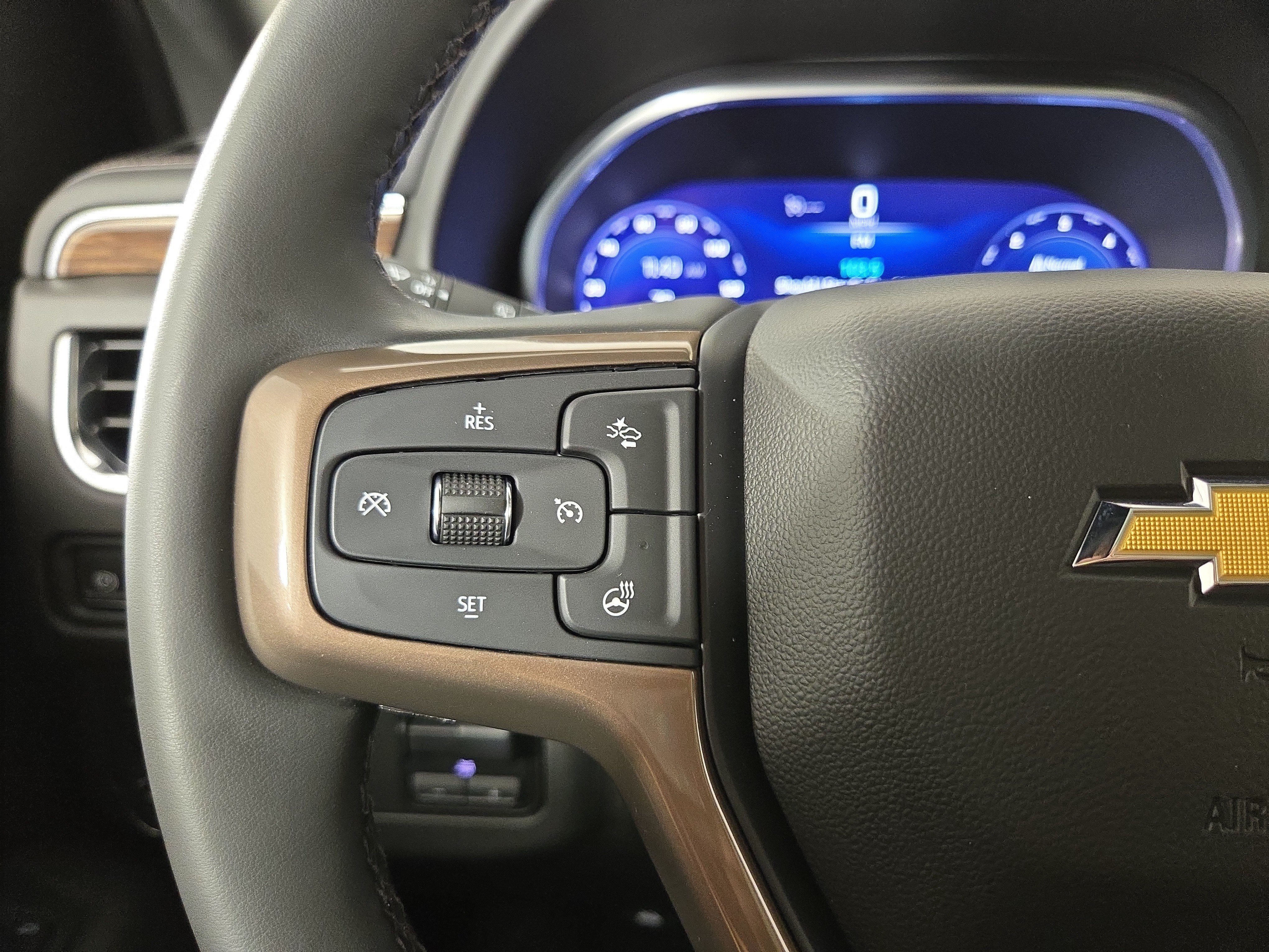 Certified 2023 Chevrolet Tahoe High Country AWD/4WD image 16