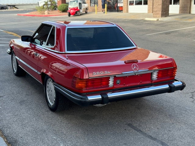 Used 1989 Mercedes-Benz 560 SL image 8