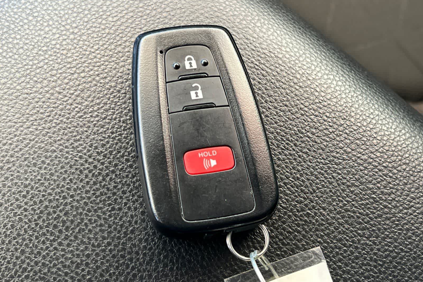 Used 2023 Toyota RAV4 XLE FWD image 24