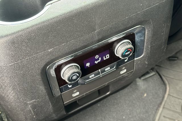 Used 2023 Chevrolet Tahoe Z71 w/ Luxury Package image 40