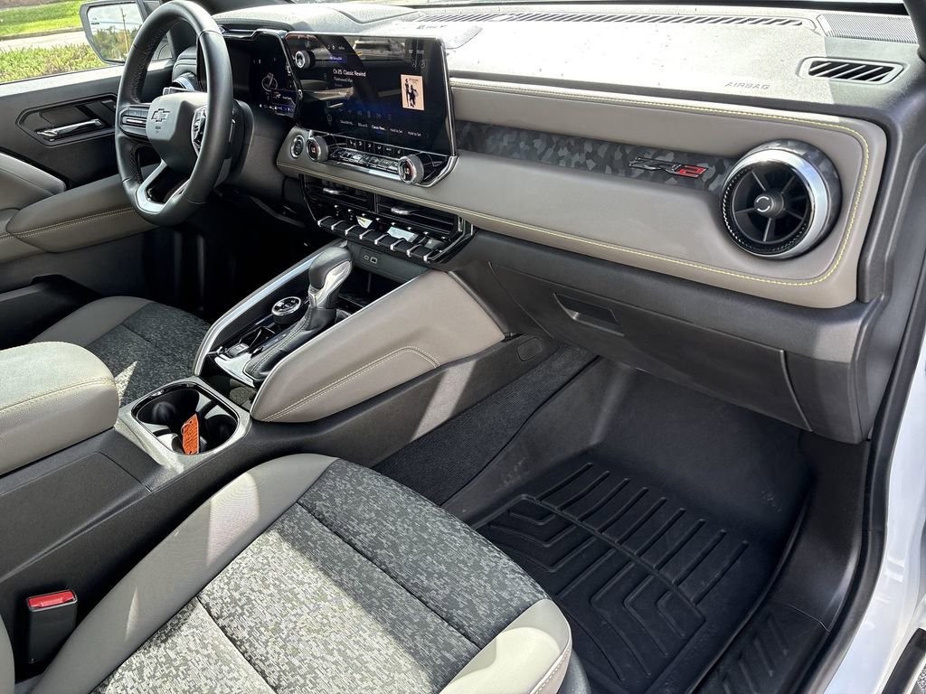 Certified 2024 Chevrolet Colorado ZR2 w/ Technology Package image 32