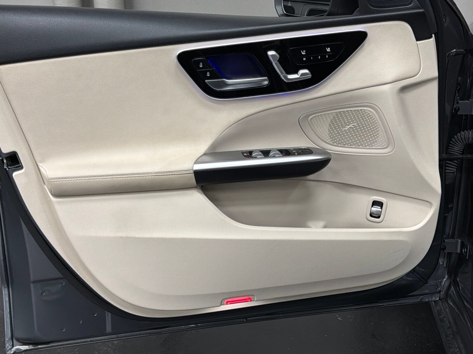 Used 2022 Mercedes-Benz C 300 Sedan image 21