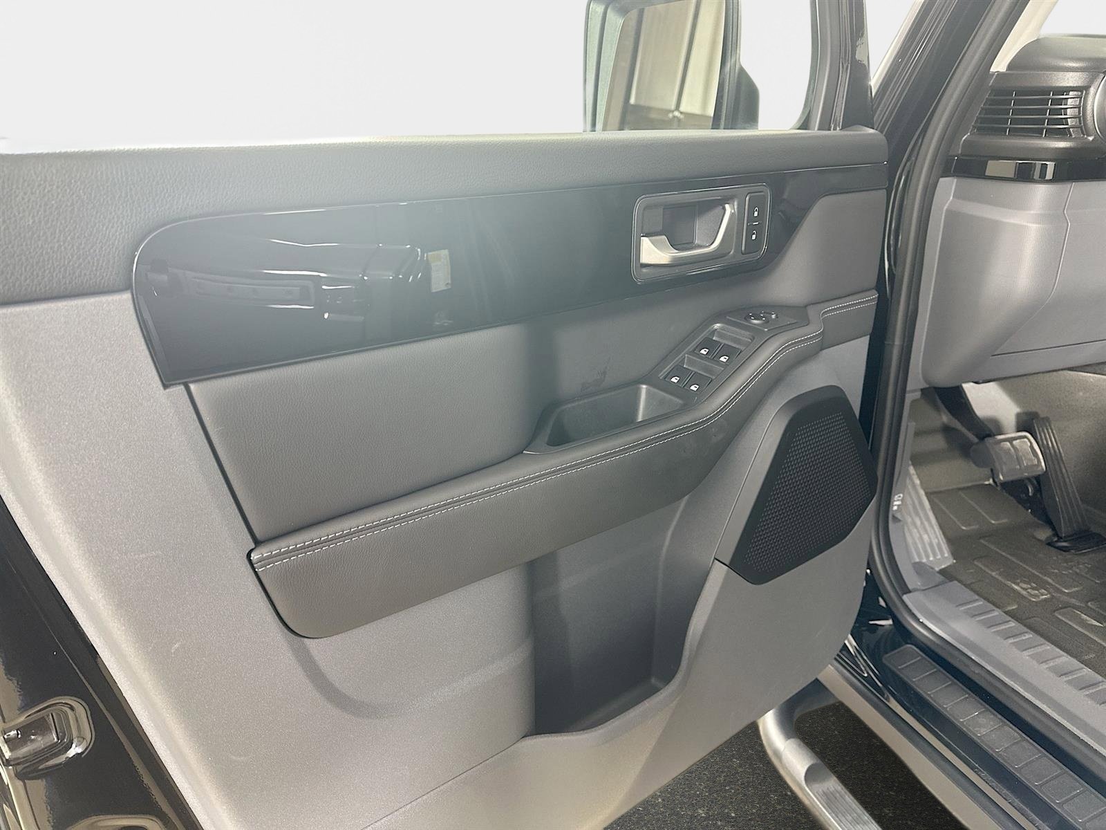 Used 2024 INEOS Grenadier BASE image 17