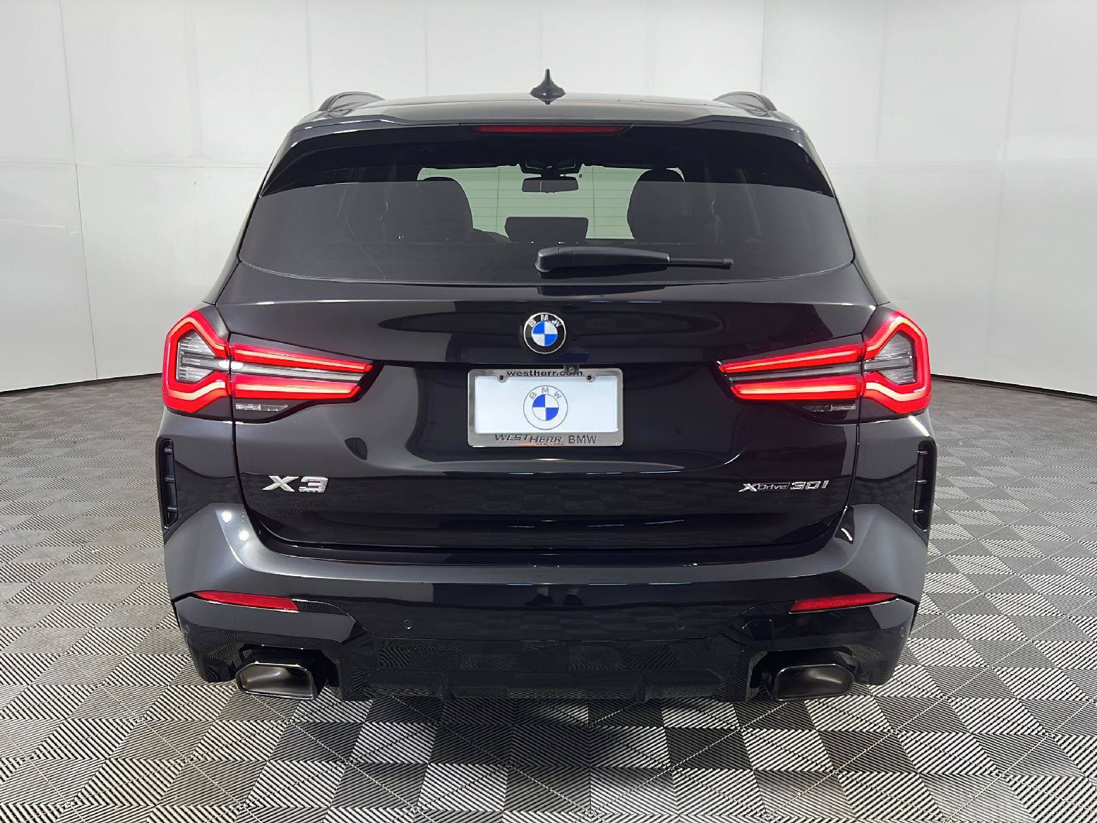 Used 2023 BMW X3 xDrive30i w/ M Sport Package AWD/4WD image 6
