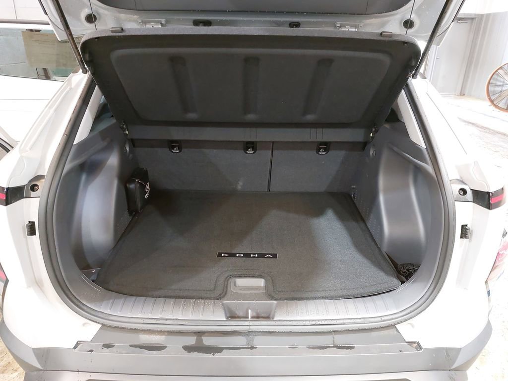 Certified 2025 Hyundai Kona SEL FWD image 13