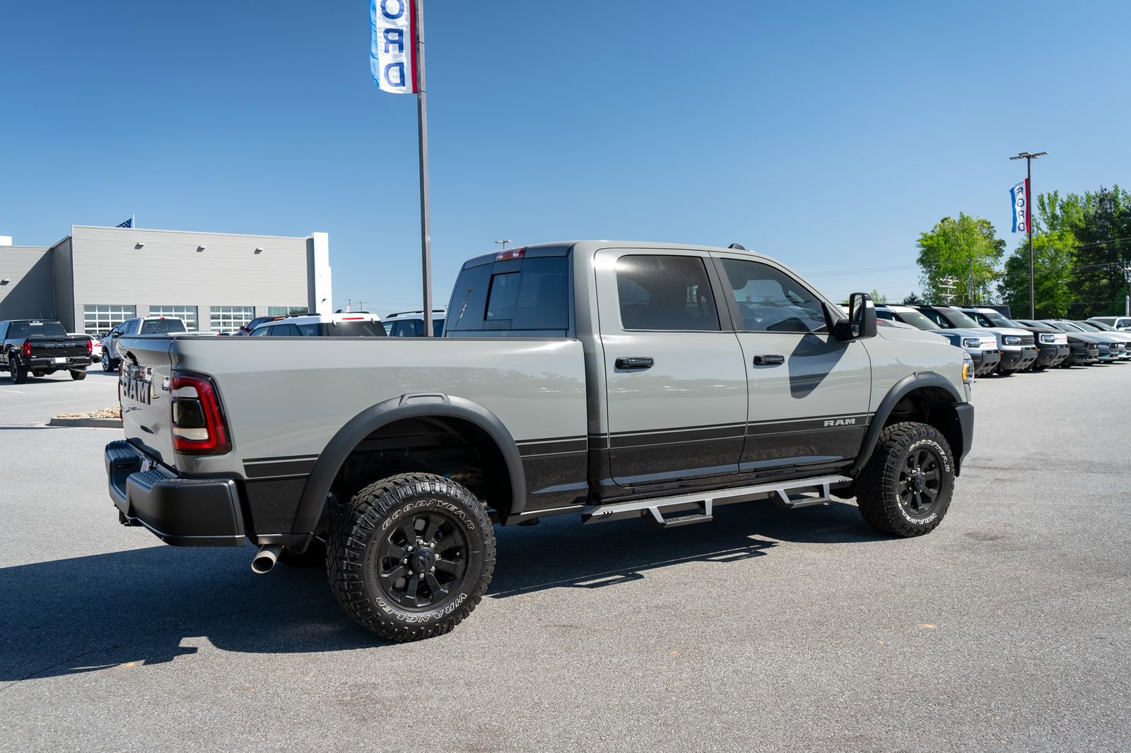 Used 2024 RAM 2500 Power Wagon w/ Level 2 Equipment Group image 10