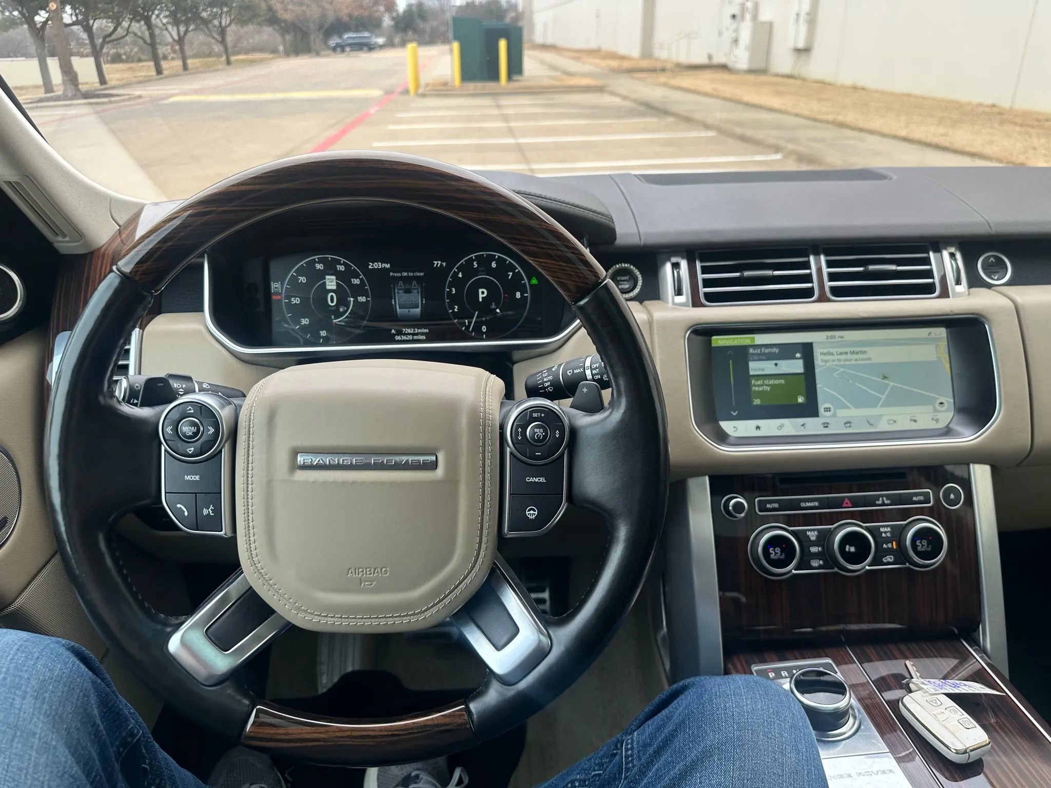 Used 2017 Land Rover Range Rover HSE image 42